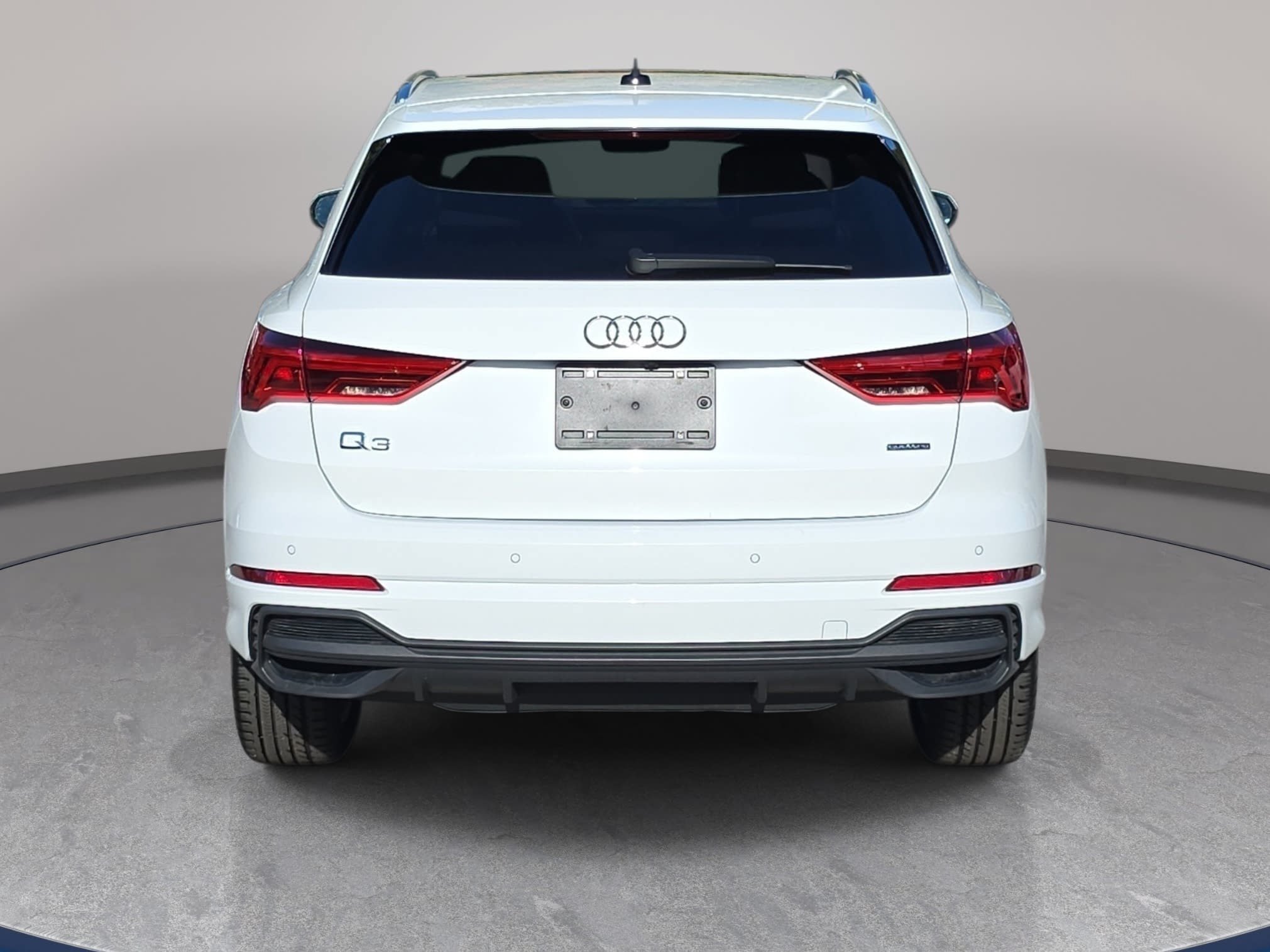 Used 2023 Audi Q3 2.0T Premium Plus w/ Premium Plus Package AWD/4WD image 6