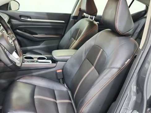 Certified 2025 Nissan Altima 2.5 SR FWD image 12