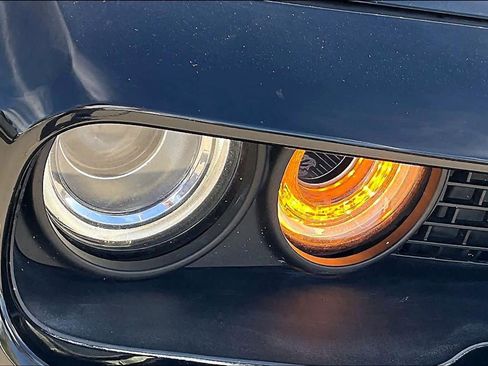 Used 2018 Dodge Challenger SRT Hellcat image 25