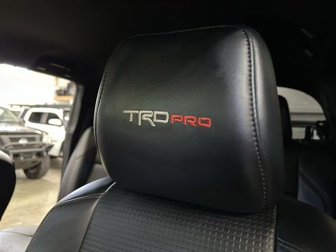 Used 2017 Toyota Tacoma TRD Pro AWD/4WD image 35