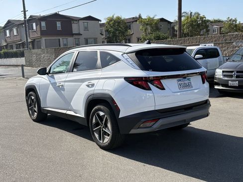 Used 2025 Hyundai Tucson SEL FWD image 4
