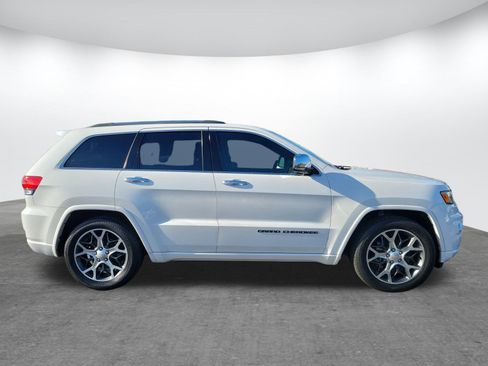 Used 2020 Jeep Grand Cherokee Overland image 2