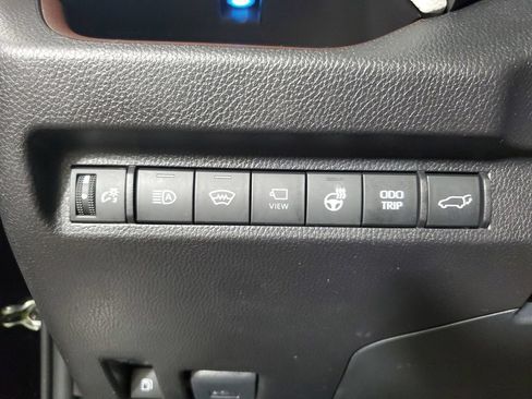 Used 2025 Toyota RAV4 Limited AWD/4WD image 35