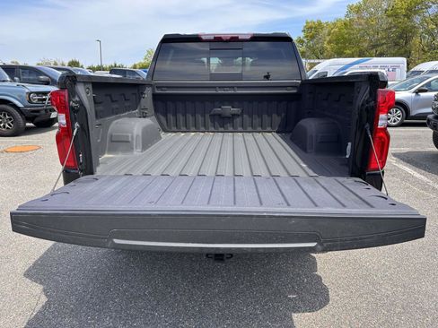 Used 2023 Chevrolet Silverado 1500 LTZ w/ Technology Package AWD/4WD image 8