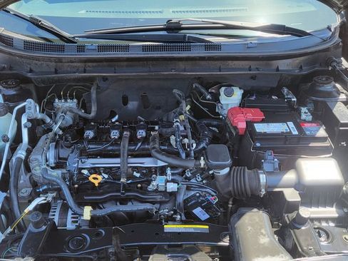 Used 2019 Nissan Kicks SV FWD image 37