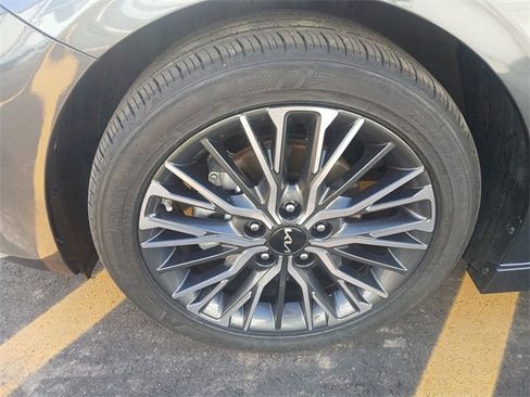 Certified 2024 Kia Forte GT-Line w/ GT-Line Premium Package image 10