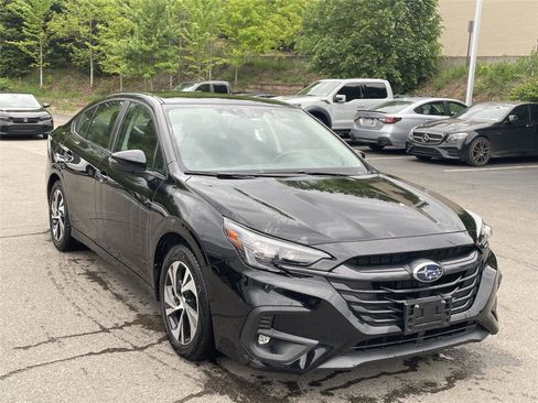 Used 2025 Subaru Legacy Premium AWD/4WD image 7