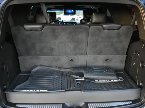 Used 2018 Cadillac Escalade Platinum image 53