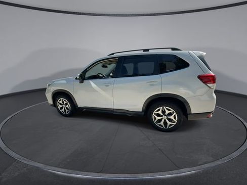 Used 2020 Subaru Forester Premium AWD/4WD image 5