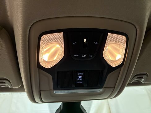 Used 2020 RAM 1500 Big Horn AWD/4WD image 22