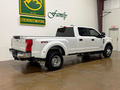 Used 2022 Ford F350 XL w/ STX Appearance Package AWD/4WD image 3