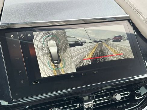 New 2026 Aston Martin DBX 707 image 23