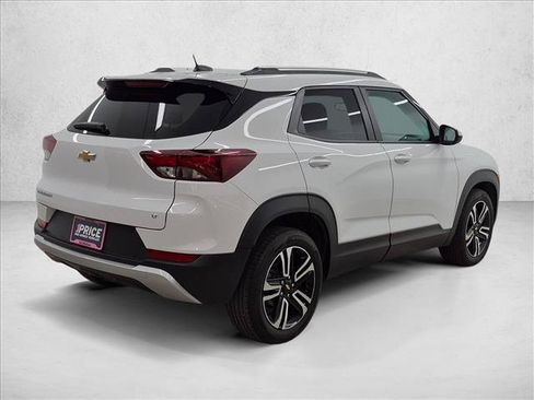 Used 2023 Chevrolet TrailBlazer LT FWD image 5