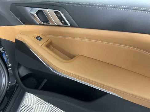 Used 2024 BMW X5 xDrive40i w/ Parking Assistance Package image 17