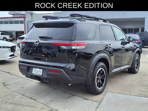 Used 2024 Nissan Pathfinder Rock Creek AWD/4WD image 2