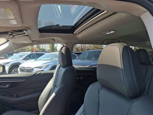 Used 2023 Subaru Outback Limited image 14