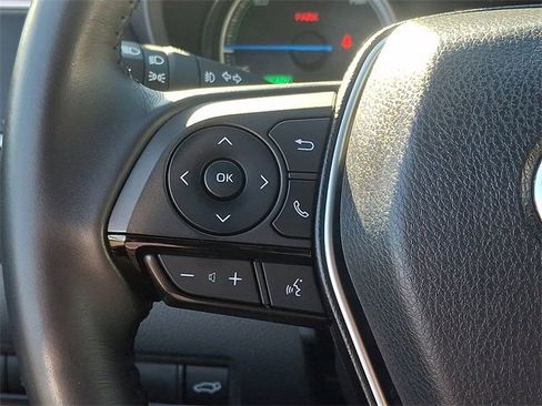 Certified 2024 Toyota Venza Limited image 21