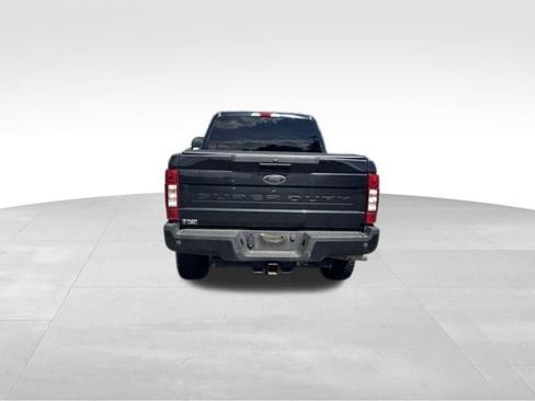 Used 2022 Ford F350 XLT w/ Black Appearance Package AWD/4WD image 8