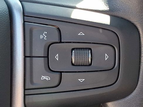 Used 2022 GMC Yukon SLT w/ SLT Luxury Package AWD/4WD image 24
