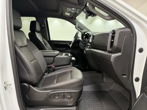 Used 2024 Chevrolet Silverado 2500 LTZ image 33