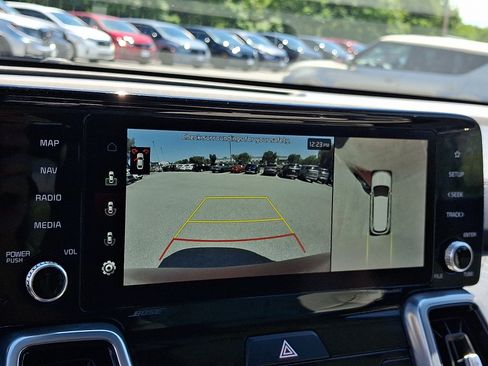 Certified 2023 Kia Sorento SX Prestige w/ Panoramic Sunroof Package AWD/4WD image 20
