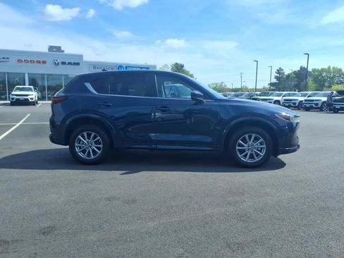 Used 2024 MAZDA CX-5 AWD 2.5 S w/ Select Package image 2
