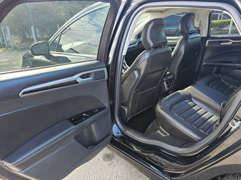 Used 2015 Ford Fusion SE w/ Equipment Group 502A image 13