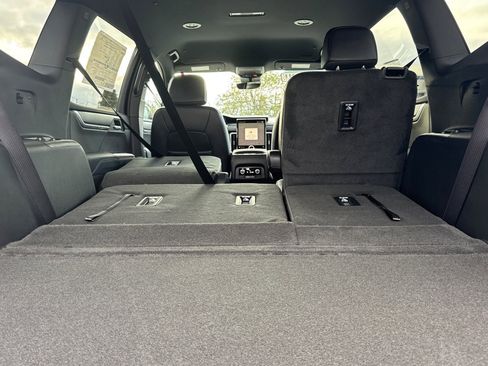 New 2026 GMC Acadia Elevation w/ Elevation Premium Package AWD/4WD image 13