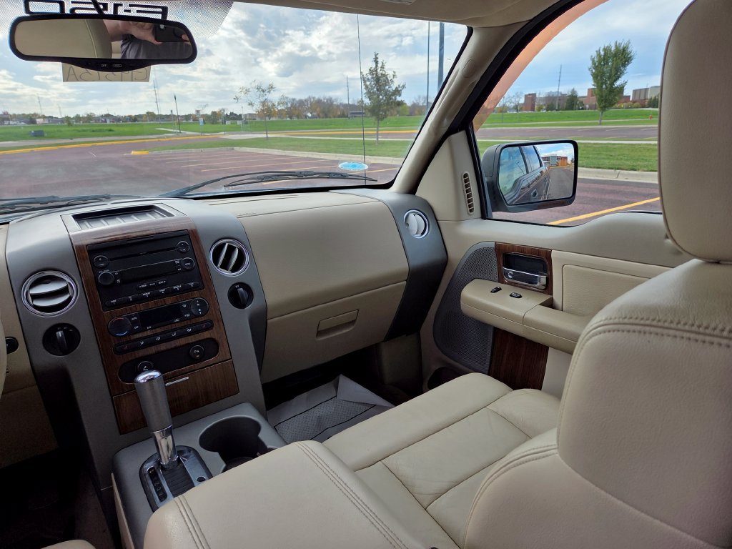 Used 2004 Ford F150 Lariat AWD/4WD image 18