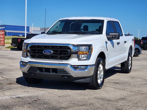 Used 2023 Ford F150 XLT image 2