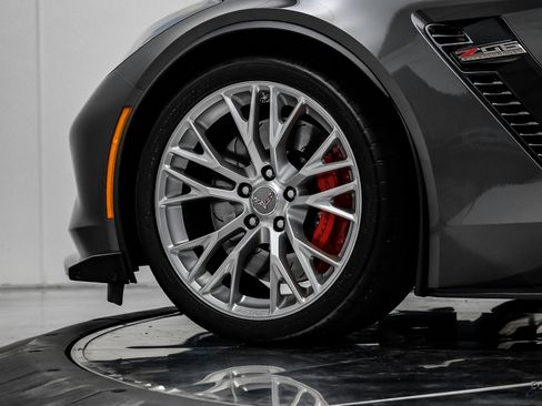 Used 2016 Chevrolet Corvette Z06 w/ 2LZ Preferred Equipment Group image 97