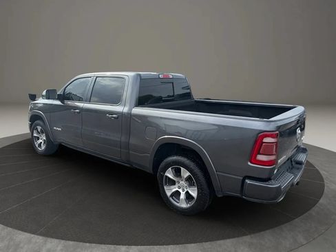Used 2019 RAM 1500 Laramie AWD/4WD image 3