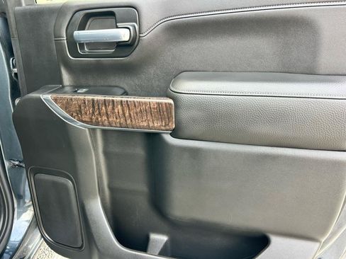 Used 2019 GMC Sierra 1500 Denali w/ Denali Ultimate Package AWD/4WD image 12