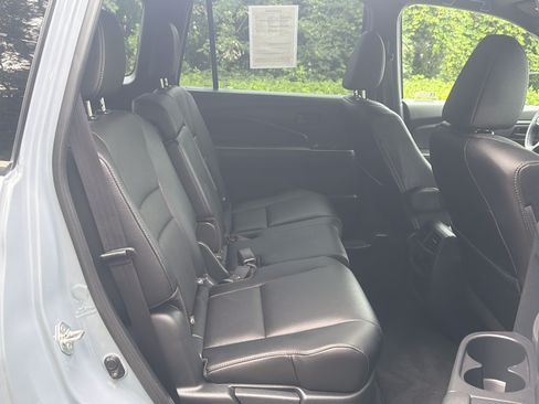 Used 2023 Honda Passport EX-L image 19