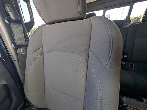 Used 2020 Jeep Gladiator Sport w/ Quick Order Package 24S image 14