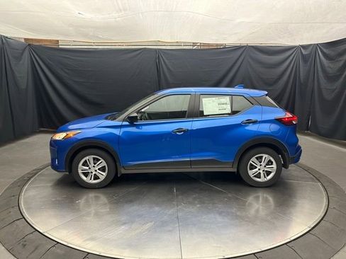 Used 2025 Nissan Kicks Play S FWD image 19
