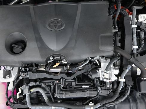 Used 2022 Toyota Camry XLE w/ Cold Weather Package FWD image 44