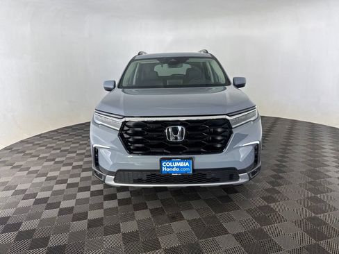 Used 2023 Honda Pilot Touring image 2