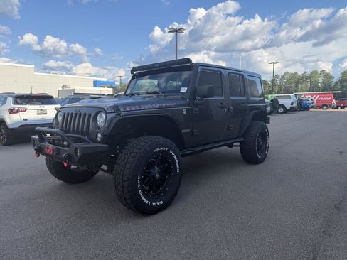 Used 2017 Jeep Wrangler Unlimited Rubicon AWD/4WD image 1