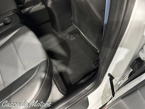 Used 2022 Hyundai Veloster N FWD image 24