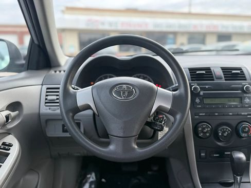 Used 2010 Toyota Corolla LE image 13