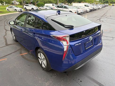 Used 2017 Toyota Prius Three FWD image 11