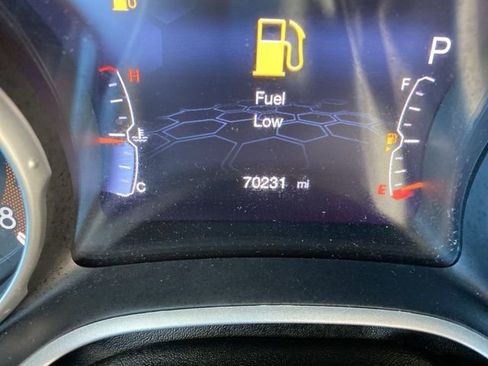 Used 2018 Jeep Compass Latitude w/ Popular Equipment Group image 9