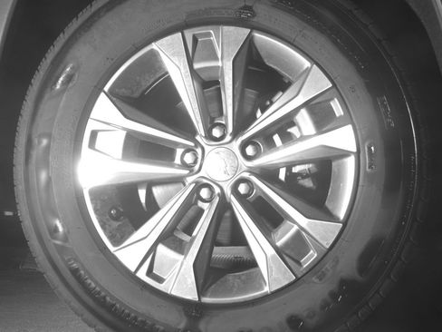 Used 2025 Chevrolet Equinox LT image 13