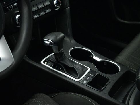 Certified 2020 Kia Sportage LX image 18