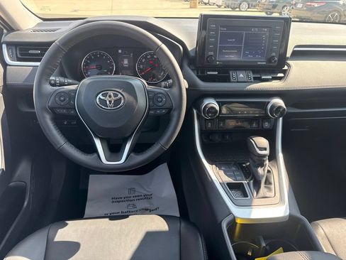 Used 2022 Toyota RAV4 XLE Premium AWD/4WD image 11