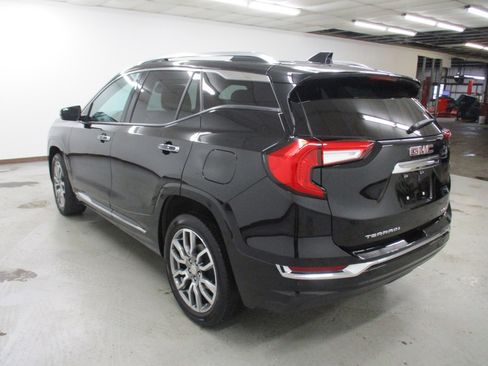 Certified 2022 GMC Terrain Denali image 5