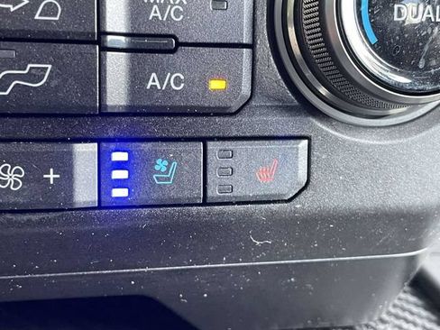 Certified 2018 Ford F150 Raptor w/ Equipment Group 802A Luxury AWD/4WD image 30