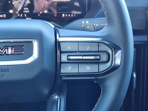 New 2026 GMC Acadia AT4 w/ Luxury Package image 17