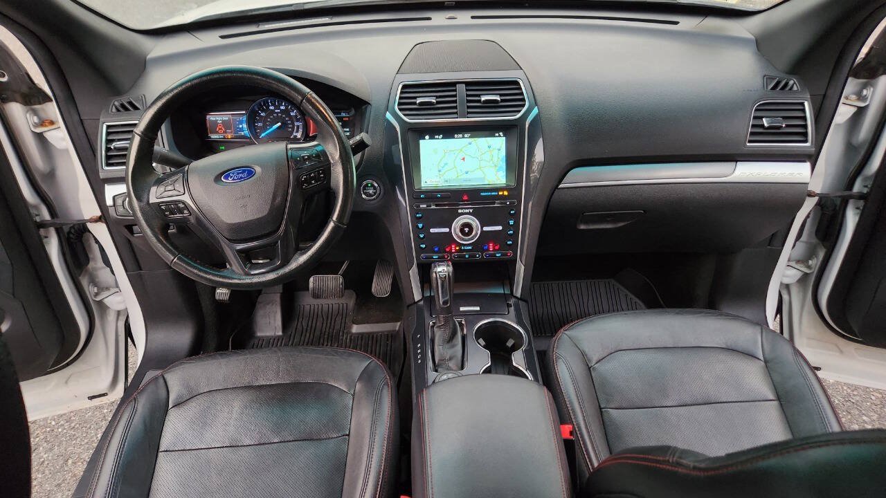 Used 2018 Ford Explorer Sport w/ Equipment Group 401A AWD/4WD image 36